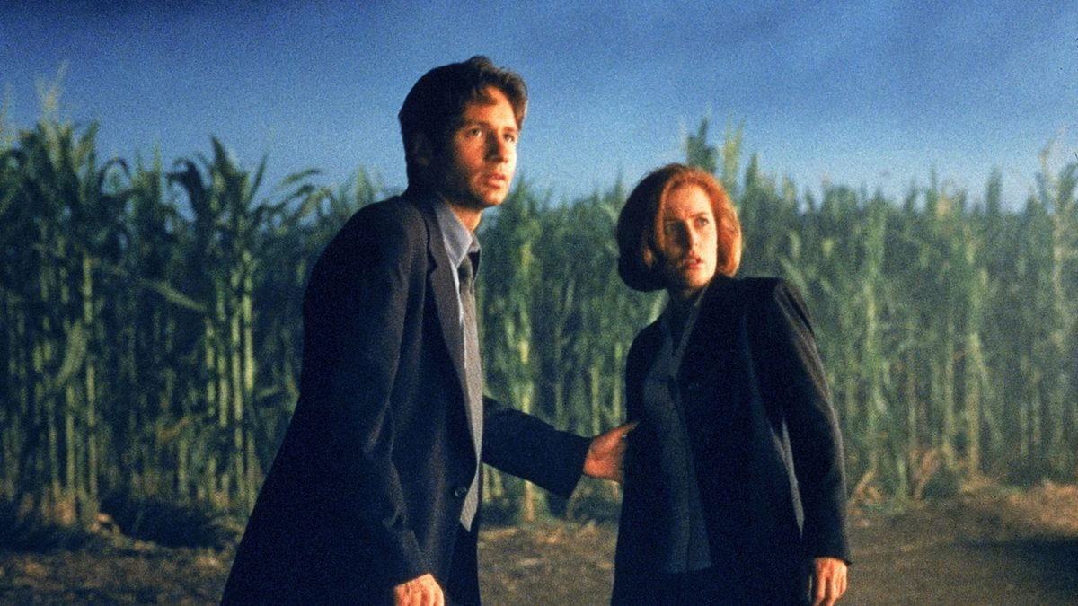 Xem phim The X Files - Motchill