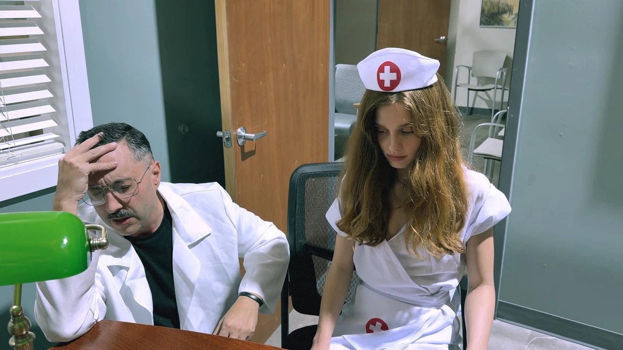 Xem phim Body Of Nurses - Motchill