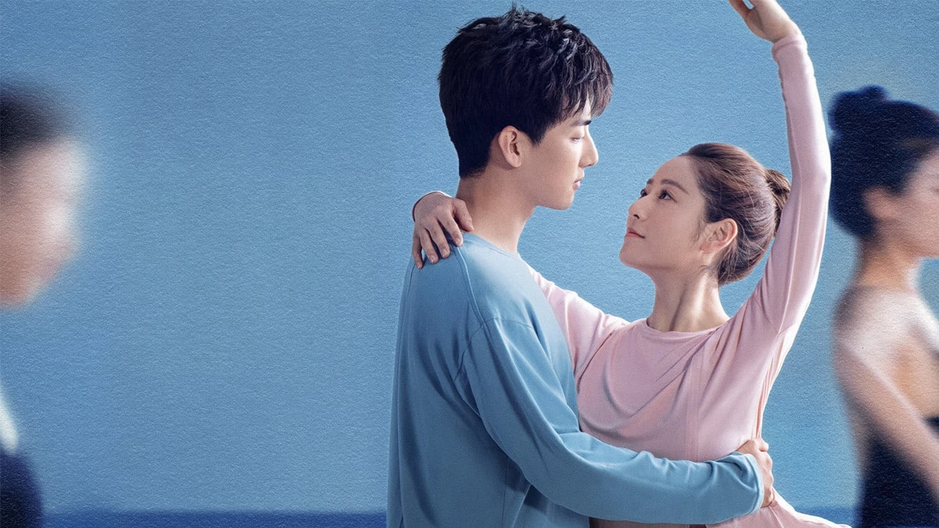 Xem phim Nhón Chân Để Đến Gần Người - Motchill