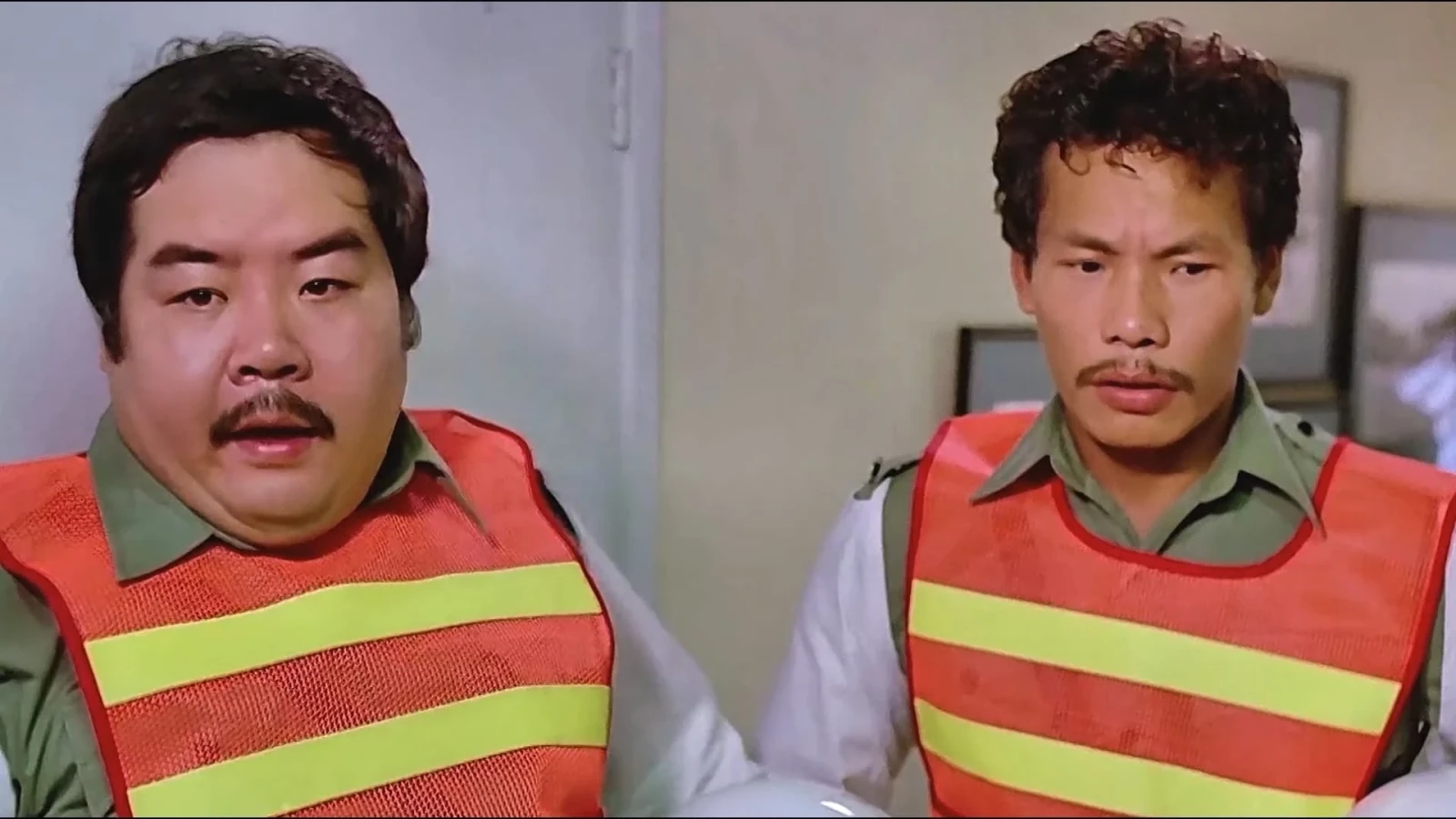 Xem phim Cop Busters - Motchill