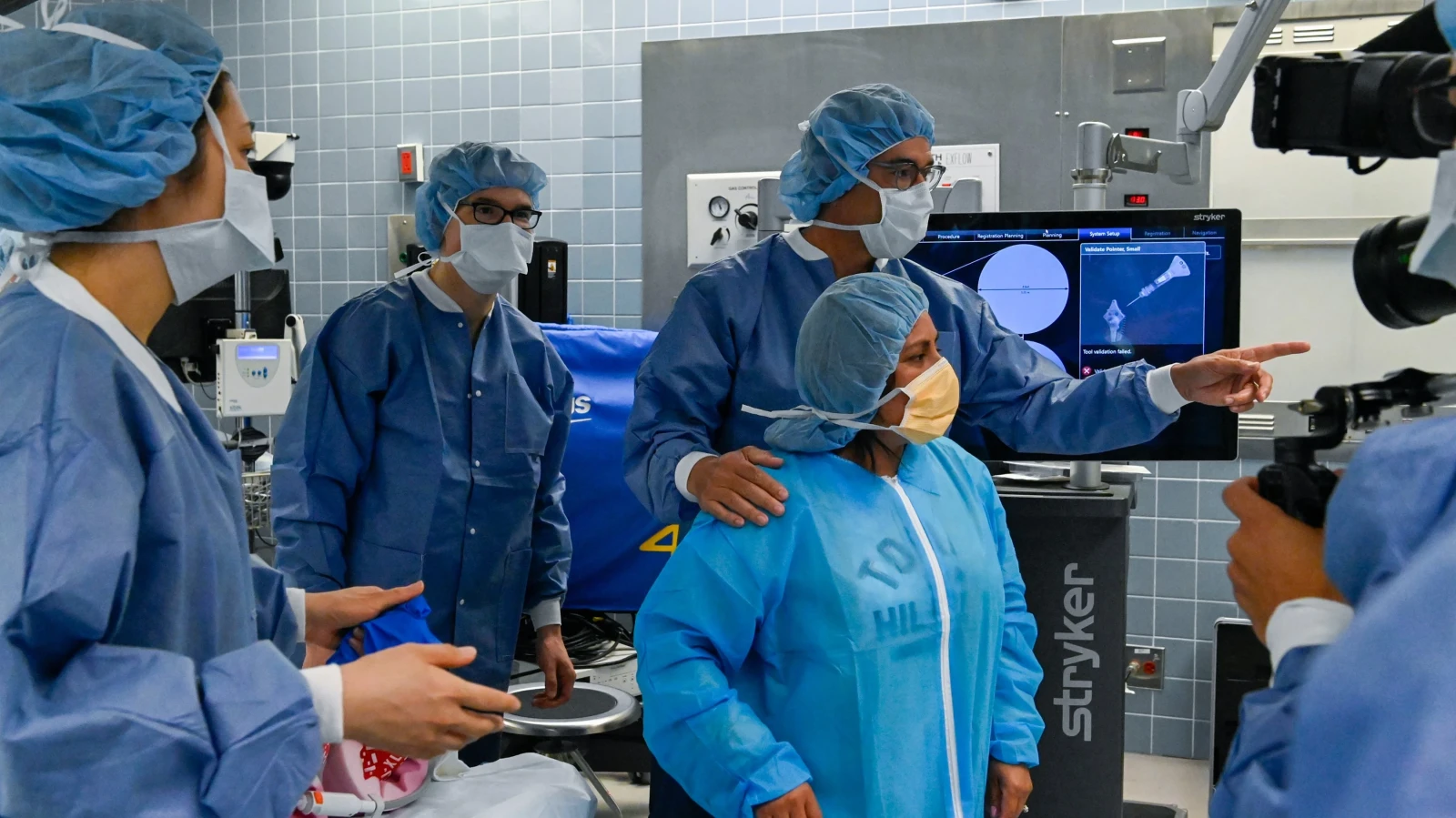 Xem phim Bệnh viện Lenox Hill - Motchill