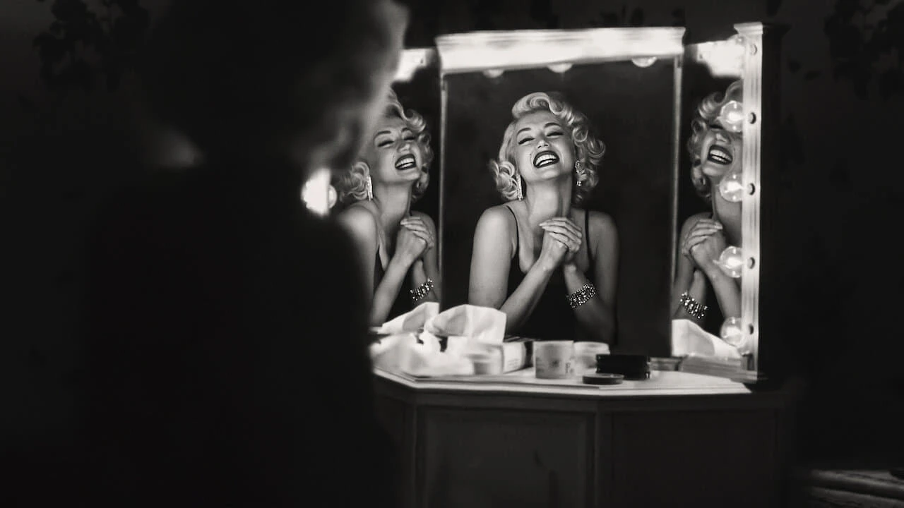 Xem phim Blonde: Câu chuyện khác về Marilyn - Motchill