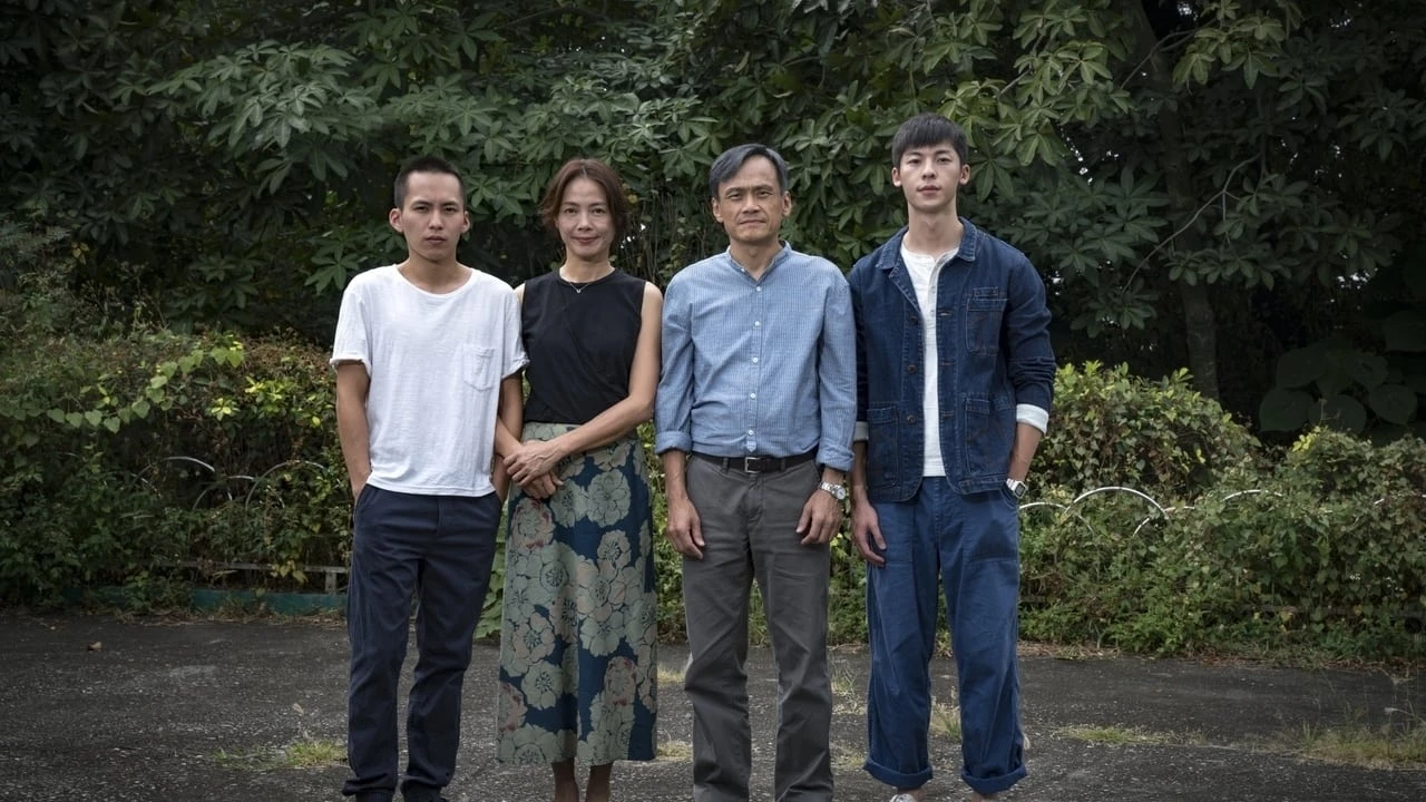 Xem phim Dương Quang Phổ Chiếu - Motchill