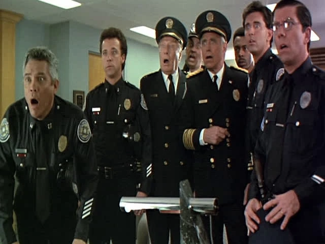 Xem phim Police Academy 6: City Under Siege - Motchill