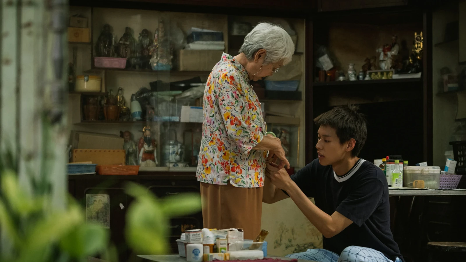 Xem phim Gia Tài Của Ngoại - Motchill