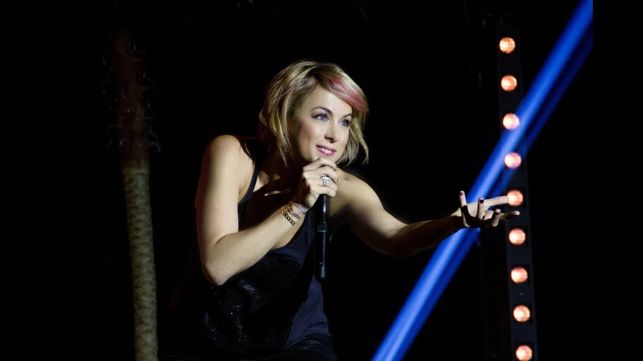Xem phim Iliza Shlesinger: Freezing Hot - Motchill