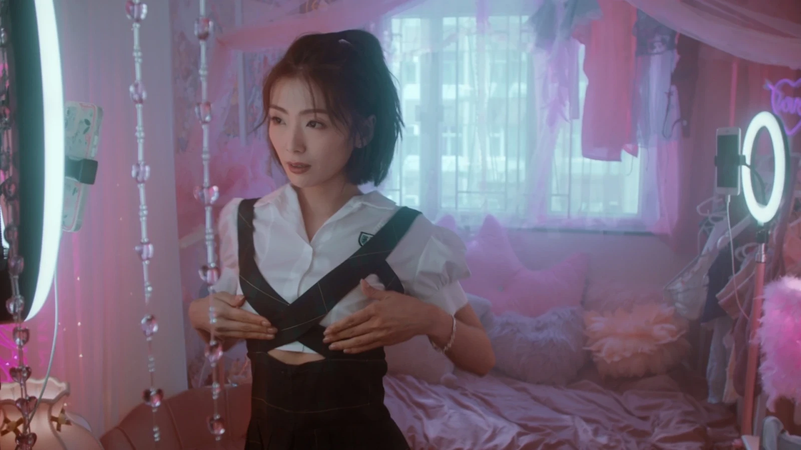 Xem phim Không Ai Như Vậy - Motchill