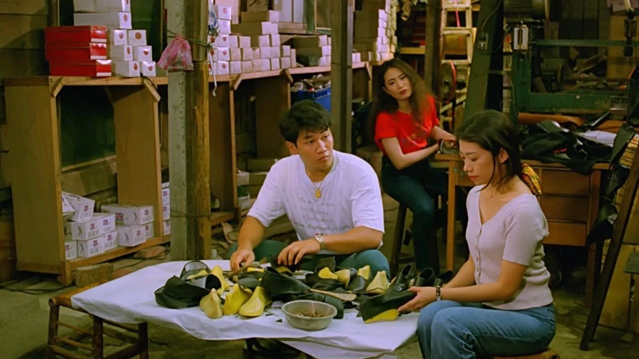 Xem phim Những Đôi Giày Máu - Motchill
