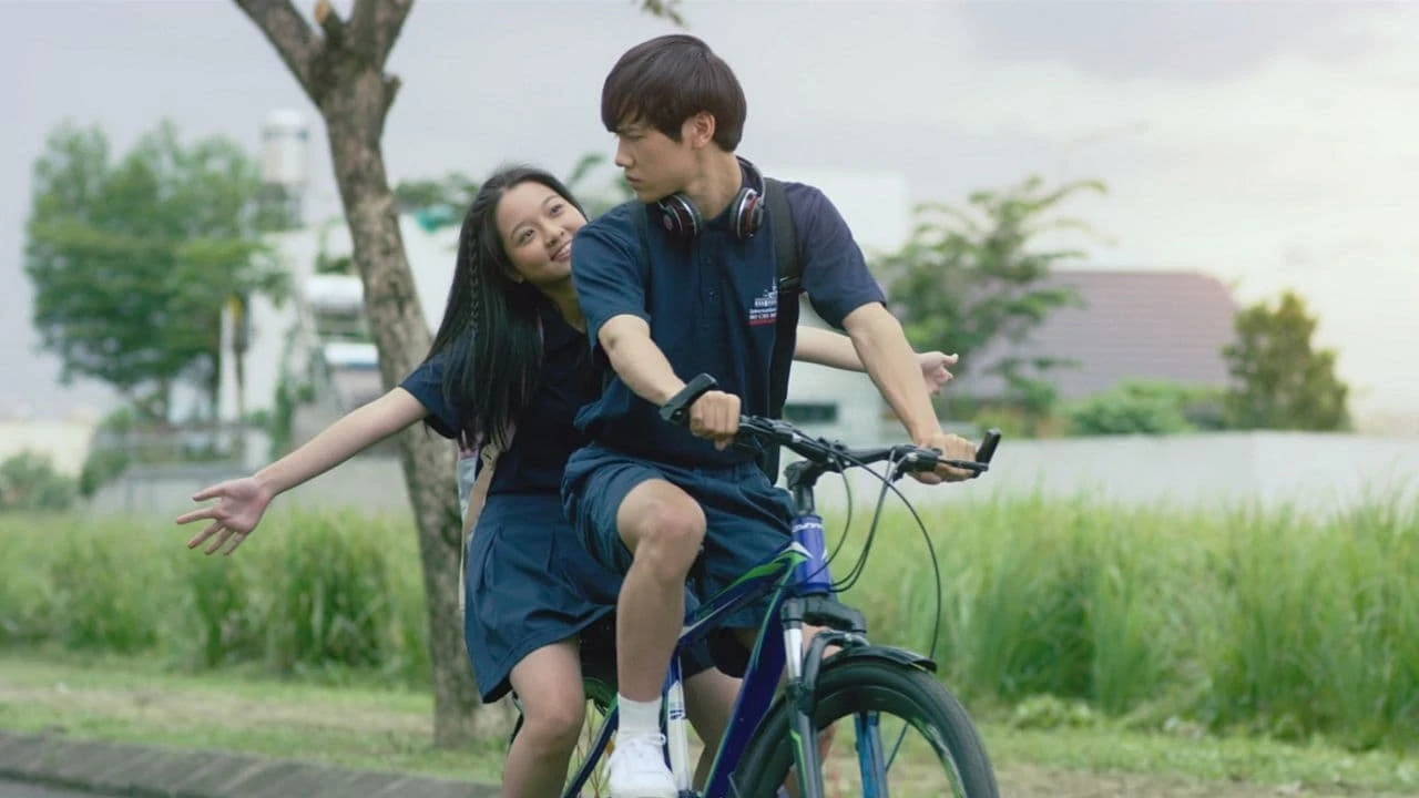 Xem phim Tình Đầu Thơ Ngây - Motchill