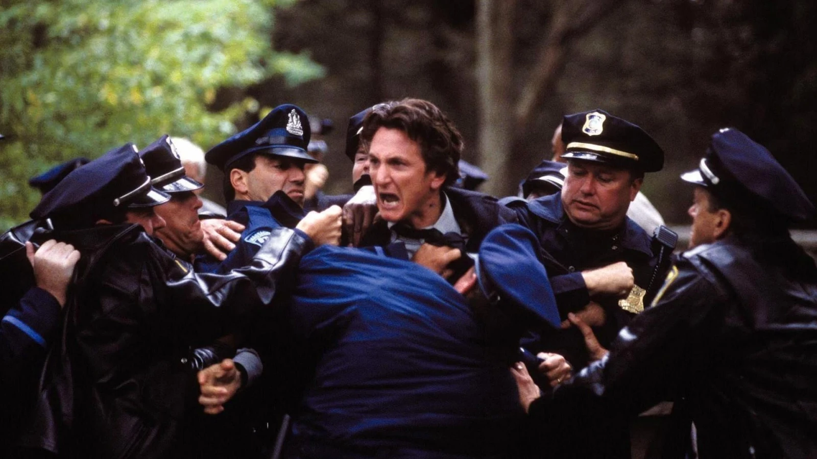 Xem phim Dòng Sông Kỳ Bí - Motchill