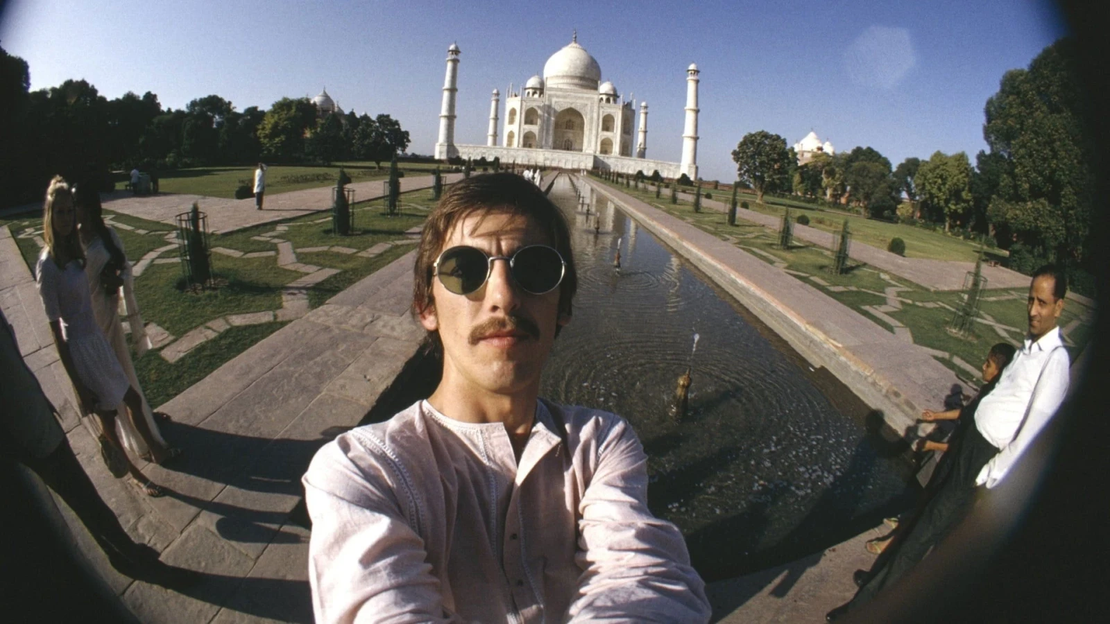 Xem phim Thế Giới Vật Chất Của George Harrison - Motchill